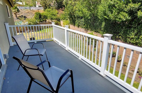 Thousand Oaks House | Central Thousand Oaks, Wildwood Park For Work/Remodel/Insurance
