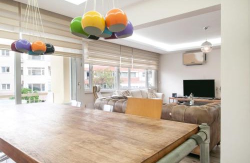 Gayrettepe Apartment | Central