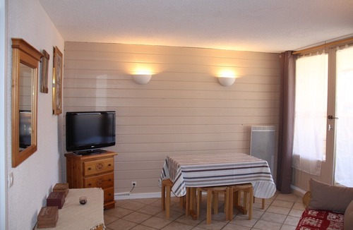 Val-Thorens Apartment | Central (White Rock), quiet, 32m2 for 4-6 people, well-equipped and renovated