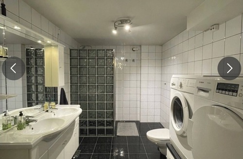 Sandnes Bed & Breakfast | Centralized & Cozy Room available for a relaxed stay with Free parking and WiFi