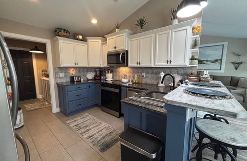 Conway House | Centrally located 3-BR house in Conway SC. Enjoy a mid-long term rental stay.