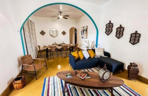 Monte Grande Apartment | Centrally Located Beach and Restaurant Centric
