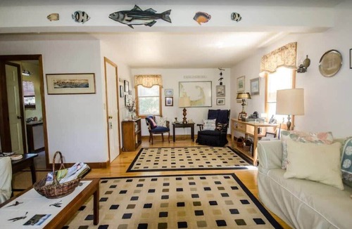 North Truro House | Centrally Located, Capacious 3 Bedroom!
