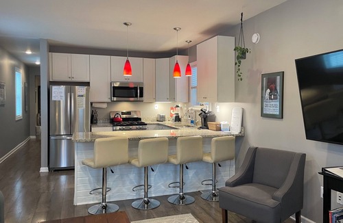 Oakley Cottage | Centrally located close to downtown and Clifton hospitals area.