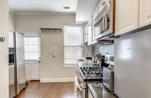 H Street Corridor House | Centrally Located DC Row House Near Restaurants!