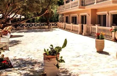 Gaios Apartment | Centrally located