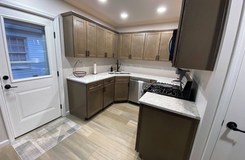 Lafayette House | Centrally located newly renovated 2 bungalow in Lafayette.