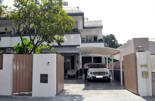 Chandigarh Apartment | Centrally located private, peaceful 3 bedroom apartment, Sector 18, Chandigarh