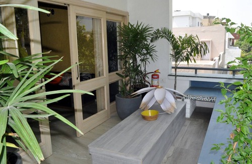 Chandigarh Apartment | Centrally located private, peaceful 3 bedroom apartment, Sector 18, Chandigarh