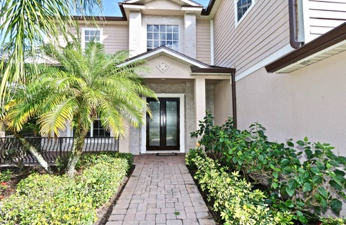 Naples House | Centrally Located Single Family Home