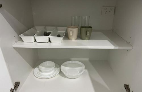 North Ryde Apartment | Centrally located studio in North Ryde nr bus stop