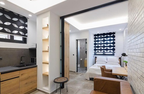 Athens City Centre Apartment | Centrally located studio next to Syntagma sq.