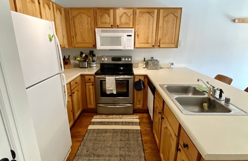 Breckenridge Condo | Centrally located Mountain Retreat w/Hot tub