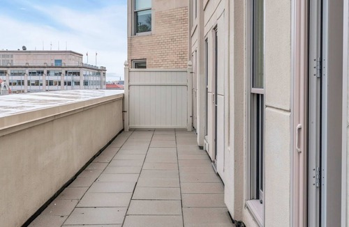 Chinatown Apartment | Centrally located Furnished Apt in Penn Quarter by RedAwning