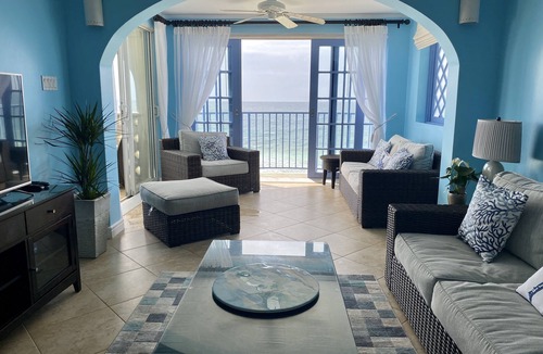 Saint Matthias Villa | Centrally located villa with spectacular sunsets and ocean views