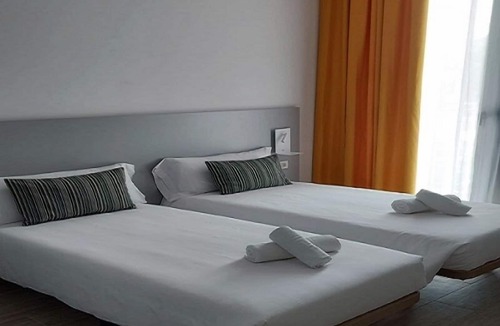 El Prat de Llobregat Hostel | Centre Esplai Hostel