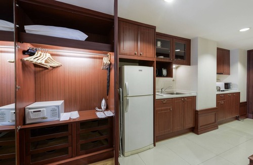 Wattana Hotel | Centre Point Sukhumvit Thong Lo
