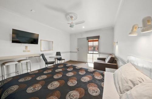 Nagambie Hotel | Centre Town Motel