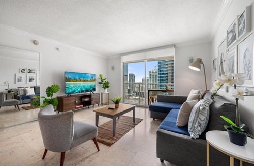 Brickell Apartment | Centric 40thFloor Brickell Condo FREE parking by Palermo Home Miami