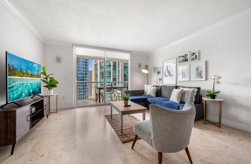 Brickell Apartment | Centric 40thFloor Brickell Condo FREE parking by Palermo Home Miami