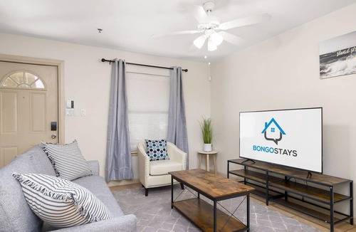 Pharr Apartment | Centric Apartment Exclusive Access 2 KING Beds