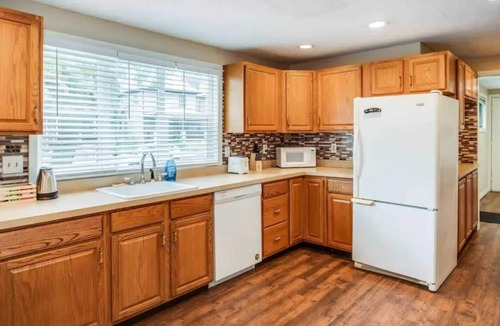 Downtown Rochester House | Centric Ranch in South ave by Dwtn/UofR/Arpt