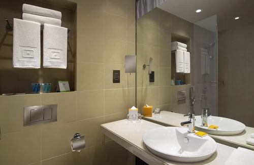 Capital Centre Hotel | Centro Capital Centre