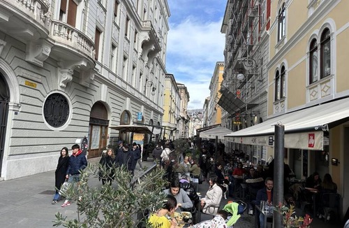 Trieste Old Town Apartment | Centro Mazzini 9