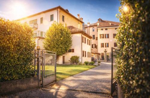 Belluno Apartment | Centro Storico Belluno con Parcheggio Privato Boutique Cottage