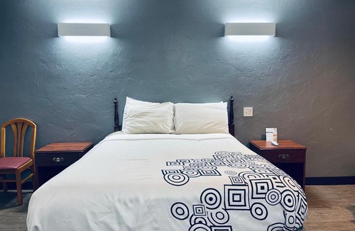 Las Cruces Hotel | Century 21 Motel