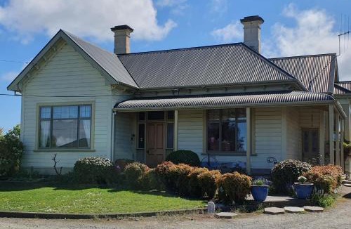 Oamaru Bed & Breakfast | Century House B & B flatlette