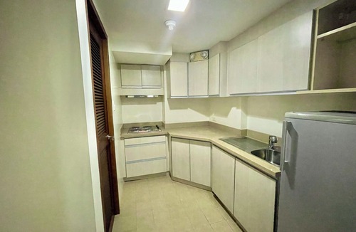 Urdaneta Hotel | CEO Flats