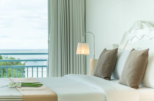 Cha-am Hotel | Cera Resort Chaam