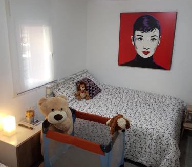 Zaidin Apartment | Cerca de todo, practico y nuevo