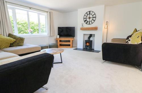 Upper Seagry House | Cern-Wyn