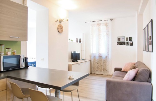 Cernobbio Apartment | Cernobbio Lake View - One Bedroom Apartment, Sleeps 4