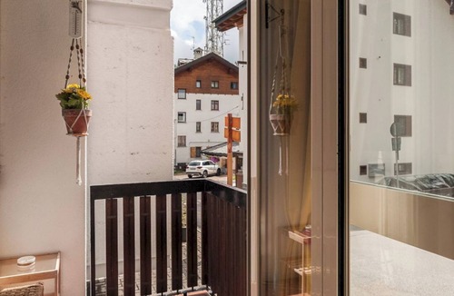 Cervinia Apartment | Cervinia center, apartment 100m from facilities and services