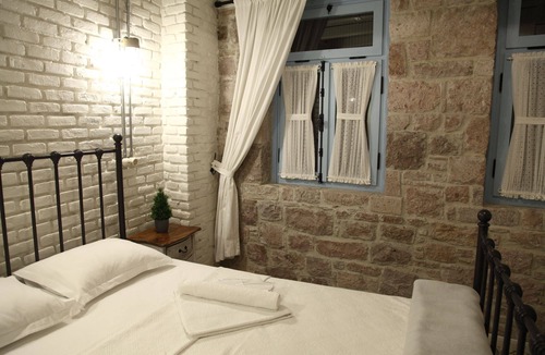 Ayvalik City Center Hotel | Cesmeli Han