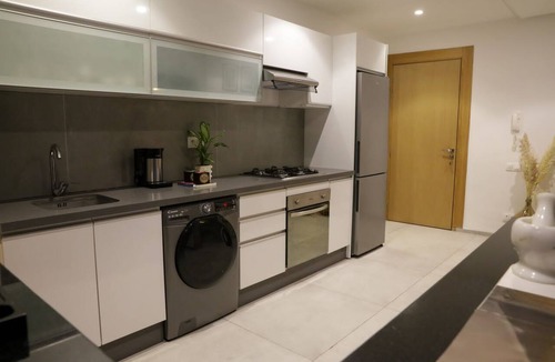 Gueliz Apartment | Cest un Petit Bijoux Tout Neuf et Bien Décoré par un Architecte Dintérieur