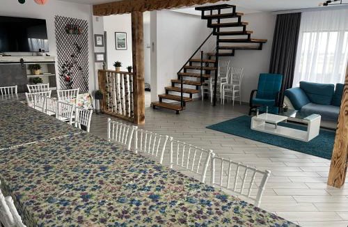 Codlea Villa | Cezar House