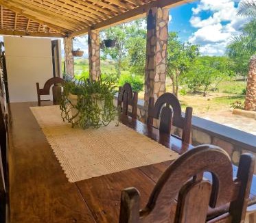 Bezerros House | Chácara Aconchegante com Piscina e Churrasqueira Perto do Ponto Turístico de Bezerros