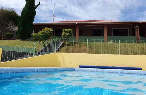Bom Jesus dos Perdoes House | Chácara com piscina aquecida- Perdões