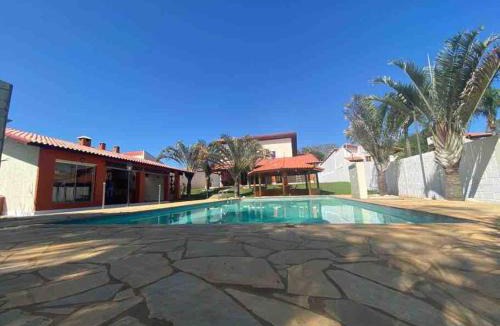 Perimetro Urbano House | Chácara em Sarapui com 5 quartos sendo 3 suítes