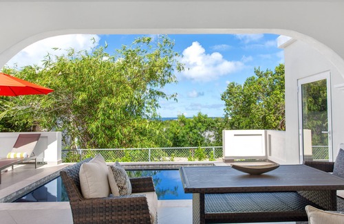 West End Village Villa | Châlet Genesis
