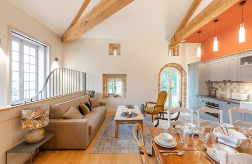 Blace Other | Château de Champ-renard