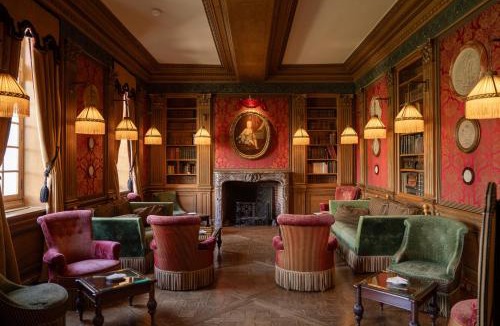 Courcelles-sur-Vesles Hotel | Château de Courcelles - Relais & Châteaux