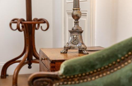 Couches Bed & Breakfast | Château de Couches dit de Marguerite de Bourgogne
