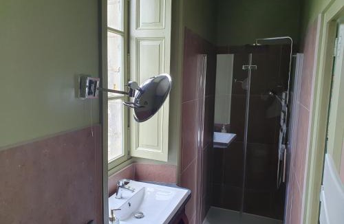 Champtoceaux Bed & Breakfast | château de La Colinière - vue sur parc