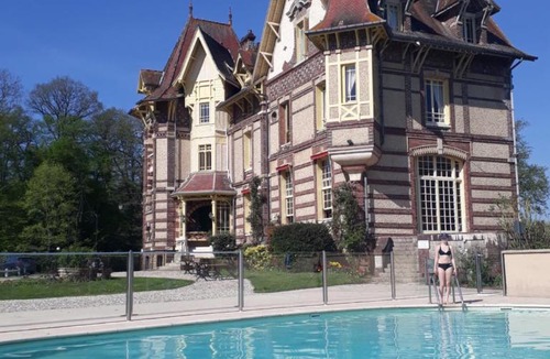 Bazincourt-sur-Epte Hotel | Château de la Râpée Hôtel restaurant