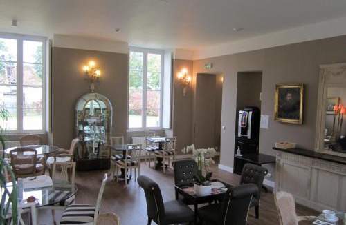 Bourges Hotel | Château De Lazenay, Bourges Val d'Auron